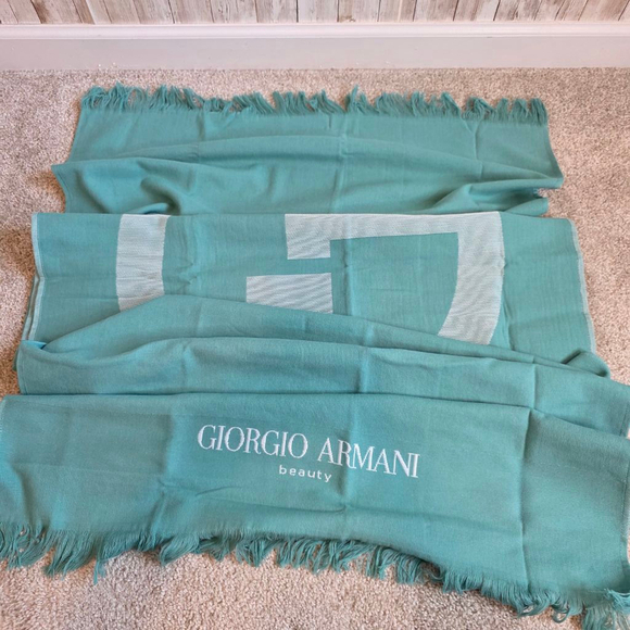 Giorgio Armani Beach Shopping Tote Bag with Matching Large beach towel - Picture 10 of 10